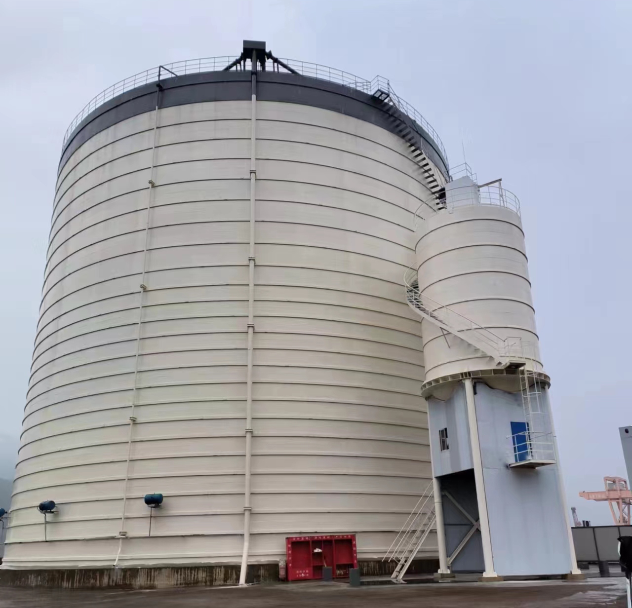 翁牛特10万吨水泥钢板库